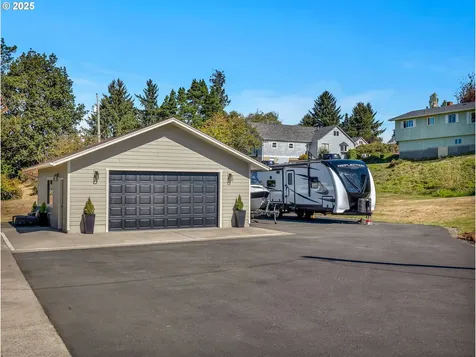 35199 Lyngstad Heights Lane Astoria OR 97103