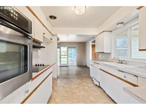 9505 SE 132nd Avenue Happy Valley OR 97086