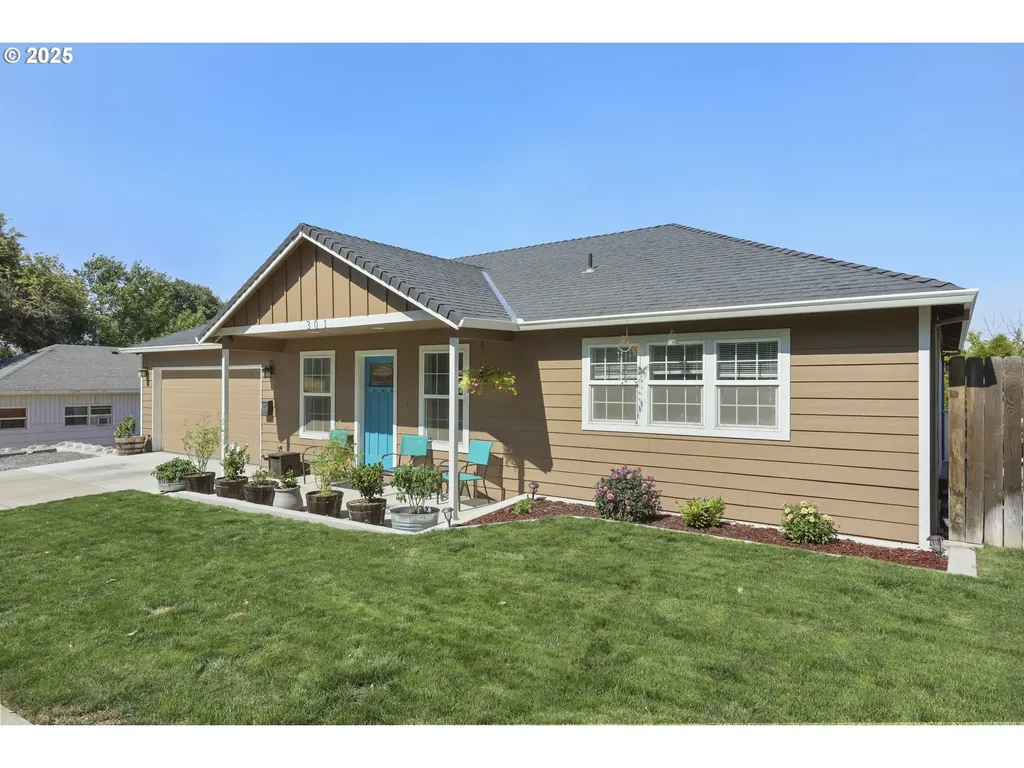 301 W 12th Street The Dalles OR 97058