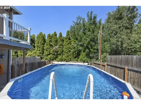 301 W 12th Street The Dalles OR 97058