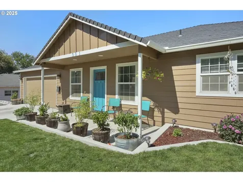 301 W 12th Street The Dalles OR 97058