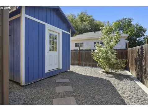 301 W 12th Street The Dalles OR 97058