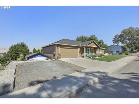 301 W 12th Street The Dalles OR 97058