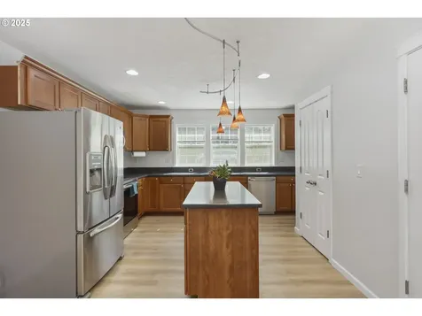 301 W 12th Street The Dalles OR 97058