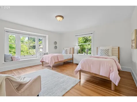 2744 NE 16th Avenue Portland OR 97212