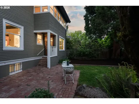 2744 NE 16th Avenue Portland OR 97212