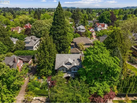 2744 NE 16th Avenue Portland OR 97212