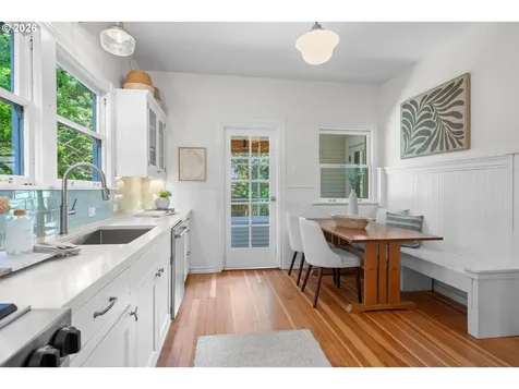 2744 NE 16th Avenue Portland OR 97212