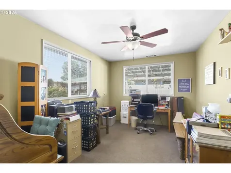 427 E Clackamas Circle Woodburn OR 97071