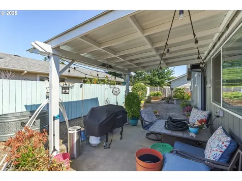 427 E Clackamas Circle Woodburn OR 97071