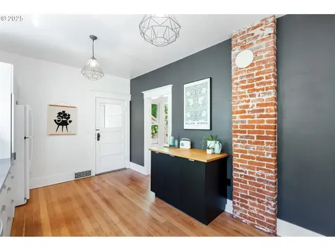 3815 NE 8th Avenue Portland OR 97212