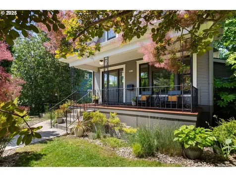 3815 NE 8th Avenue Portland OR 97212