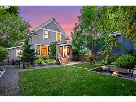 3815 NE 8th Avenue Portland OR 97212