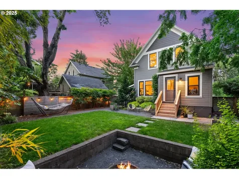 3815 NE 8th Avenue Portland OR 97212