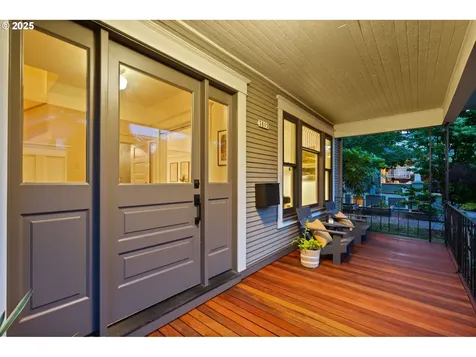 3815 NE 8th Avenue Portland OR 97212