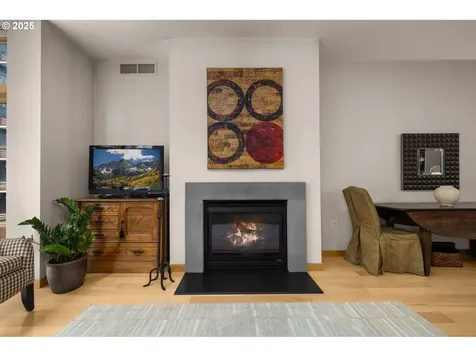 1130 NW 12th Avenue Portland OR 97209