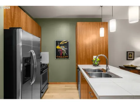 1130 NW 12th Avenue Portland OR 97209