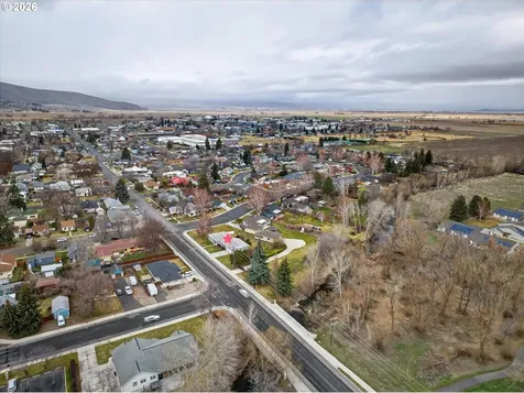 1900 D Street Baker City OR 97814