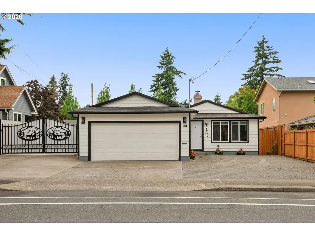 7603 SE Flavel Street Portland OR 97206