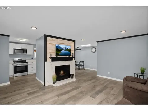 7603 SE Flavel Street Portland OR 97206