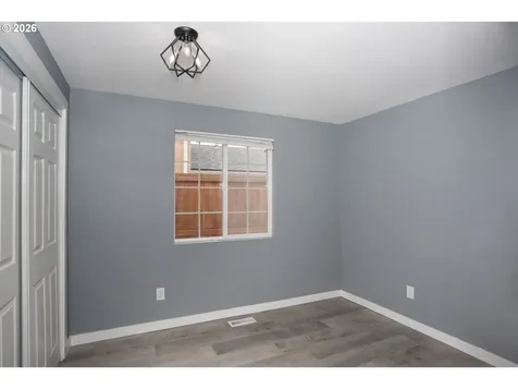 7603 SE Flavel Street Portland OR 97206