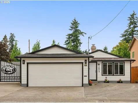 7603 SE Flavel Street Portland OR 97206