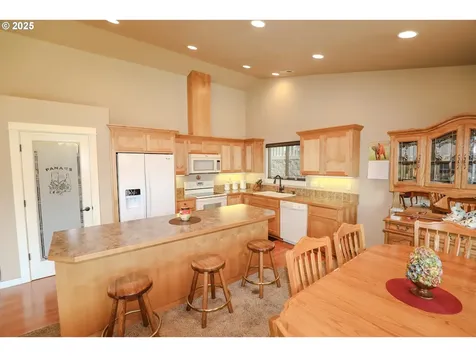 1979 NE Sunset Street Roseburg OR 97470