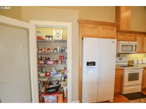 1979 NE Sunset Street Roseburg OR 97470