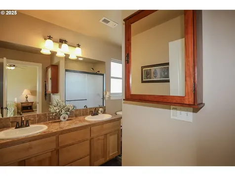 1979 NE Sunset Street Roseburg OR 97470
