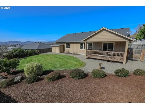 1979 NE Sunset Street Roseburg OR 97470