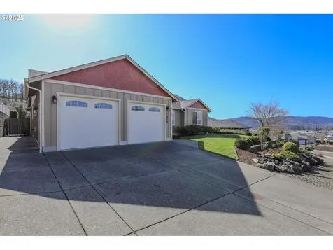 1979 NE Sunset Street Roseburg OR 97470