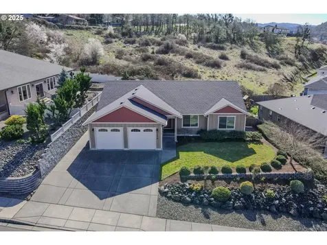1979 NE Sunset Street Roseburg OR 97470