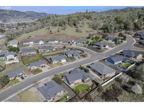 1979 NE Sunset Street Roseburg OR 97470