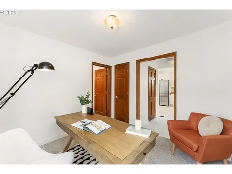 7330 SW 33rd Avenue Portland OR 97219