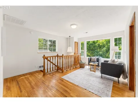 7330 SW 33rd Avenue Portland OR 97219