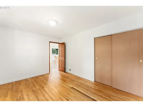 7330 SW 33rd Avenue Portland OR 97219