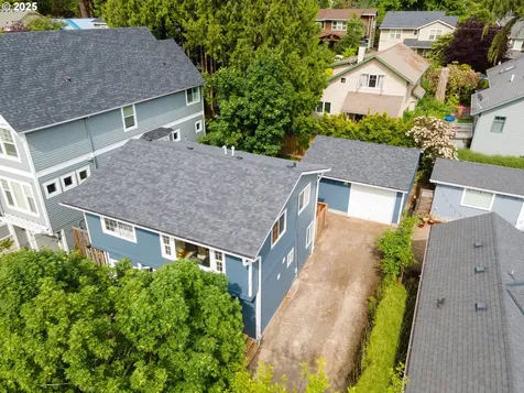 7330 SW 33rd Avenue Portland OR 97219