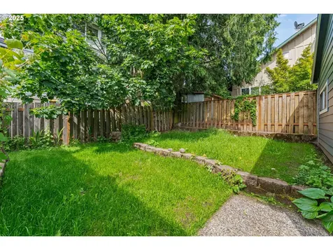 7330 SW 33rd Avenue Portland OR 97219