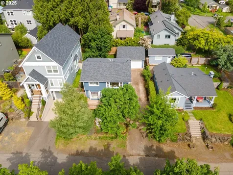 7330 SW 33rd Avenue Portland OR 97219