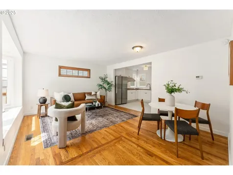 7330 SW 33rd Avenue Portland OR 97219