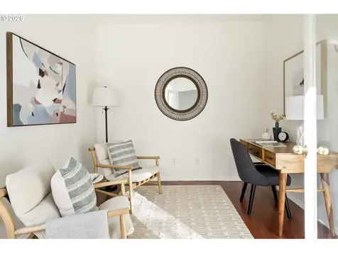 3321 SW Vesta Court Portland OR 97219