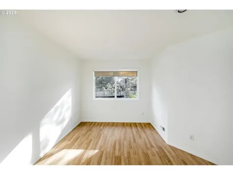 3321 SW Vesta Court Portland OR 97219