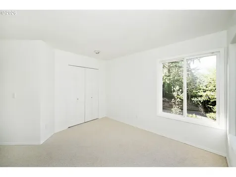 3321 SW Vesta Court Portland OR 97219