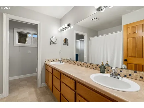 14060 SW Steeplechase Court Beaverton OR 97008