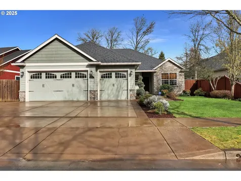 2475 Borders Drive Eugene OR 97404