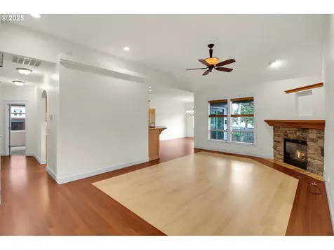 2475 Borders Drive Eugene OR 97404