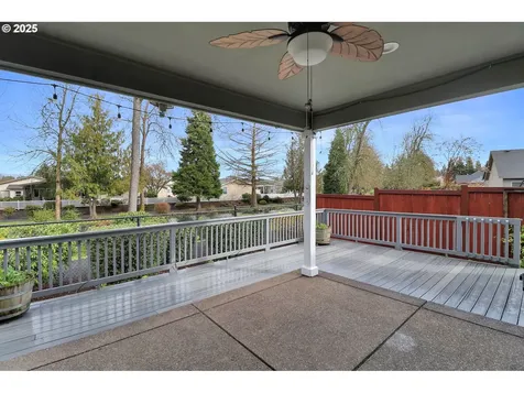 2475 Borders Drive Eugene OR 97404