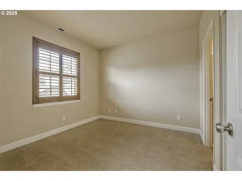 6644 NE Rosebay Drive Hillsboro OR 97124