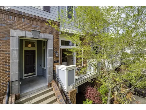 6644 NE Rosebay Drive Hillsboro OR 97124