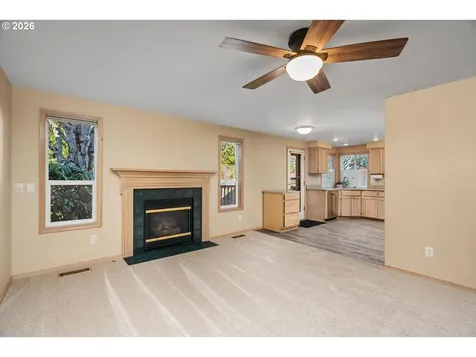 8203 SW Matthew Park Street Portland OR 97224